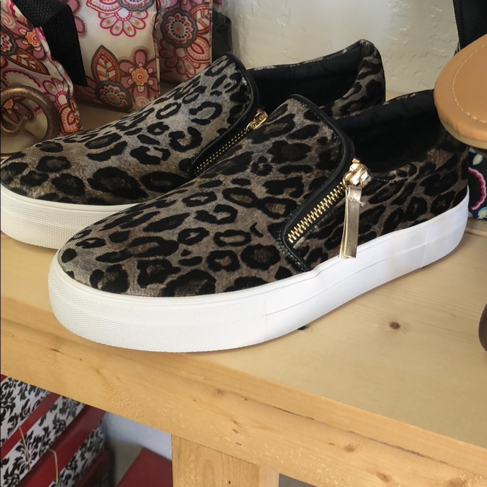 SOLD OUT!! Leopard shoes!!